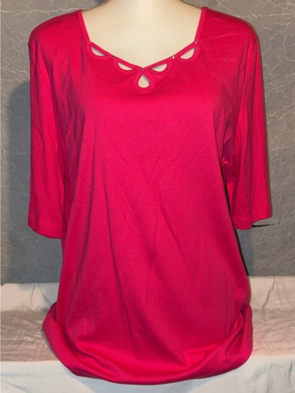 NWT Karen Scott Pink Cutout Neckline Top XL